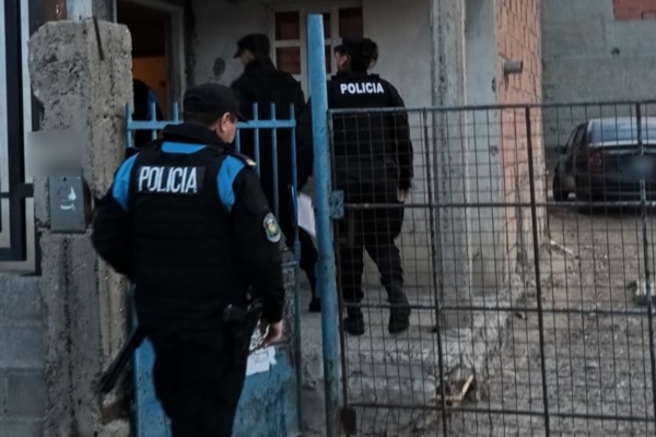 De un video viral a un allanamiento: secuestran arma, municiones y cocaína
